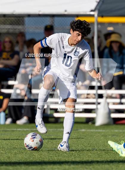 Thumbnail 3 in Carlmont vs Menlo School (CIF CCS Division II Semifinal) photogallery.