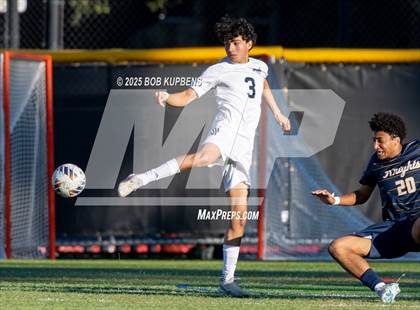 Thumbnail 3 in Carlmont vs Menlo School (CIF CCS Division II Semifinal) photogallery.
