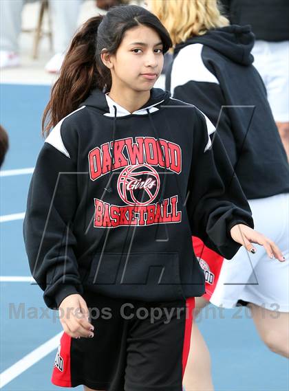 Thumbnail 2 in Oakwood vs Viewpoint photogallery.