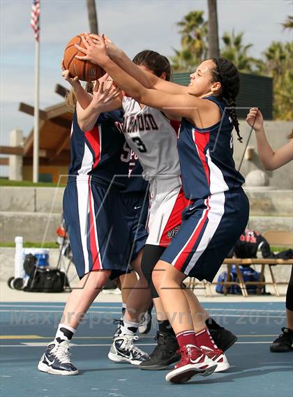 Thumbnail 2 in Oakwood vs Viewpoint photogallery.
