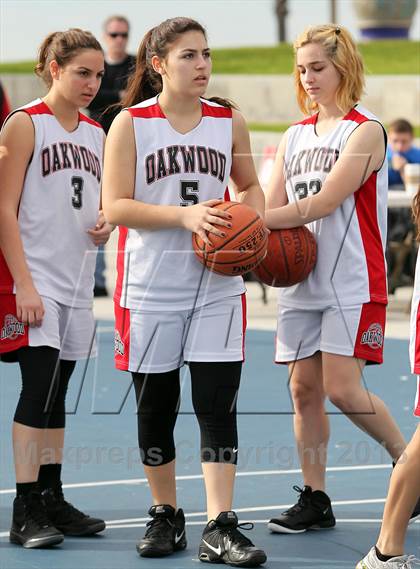 Thumbnail 1 in Oakwood vs Viewpoint photogallery.