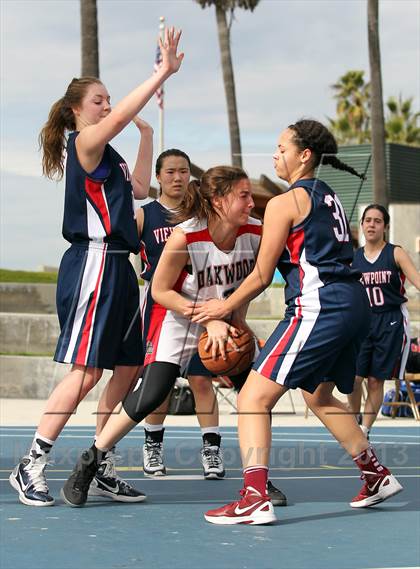 Thumbnail 3 in Oakwood vs Viewpoint photogallery.