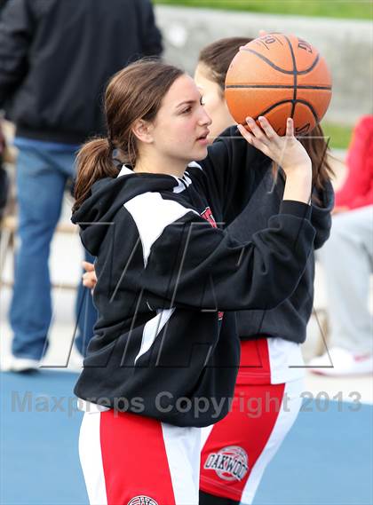 Thumbnail 3 in Oakwood vs Viewpoint photogallery.