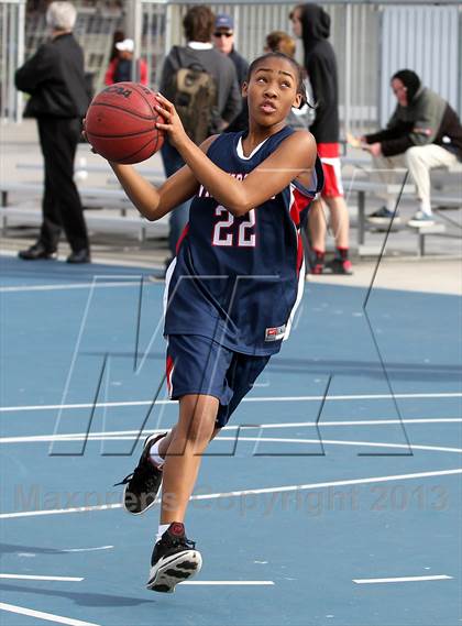 Thumbnail 3 in Oakwood vs Viewpoint photogallery.