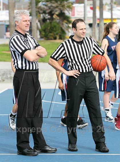 Thumbnail 3 in Oakwood vs Viewpoint photogallery.