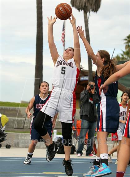 Thumbnail 3 in Oakwood vs Viewpoint photogallery.