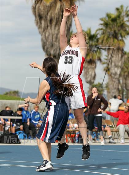 Thumbnail 2 in Oakwood vs Viewpoint photogallery.