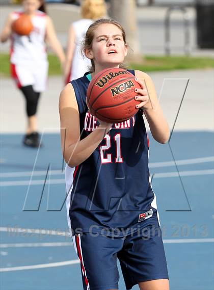 Thumbnail 2 in Oakwood vs Viewpoint photogallery.