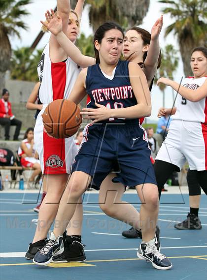 Thumbnail 2 in Oakwood vs Viewpoint photogallery.