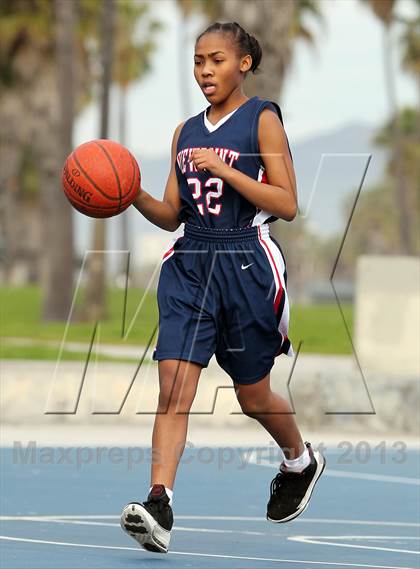Thumbnail 3 in Oakwood vs Viewpoint photogallery.