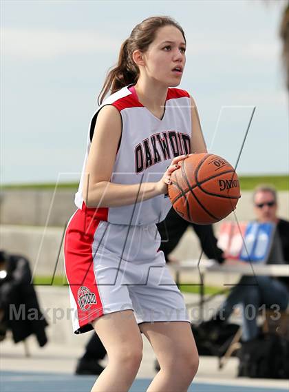 Thumbnail 3 in Oakwood vs Viewpoint photogallery.