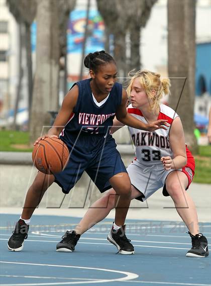 Thumbnail 1 in Oakwood vs Viewpoint photogallery.