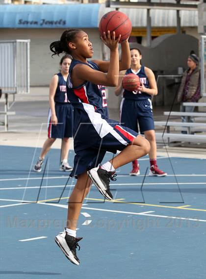 Thumbnail 1 in Oakwood vs Viewpoint photogallery.