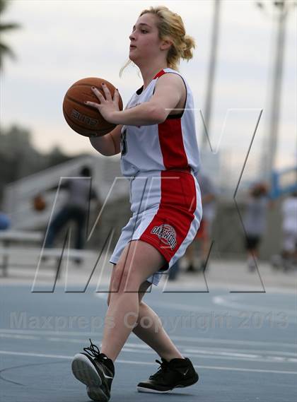 Thumbnail 2 in Oakwood vs Viewpoint photogallery.