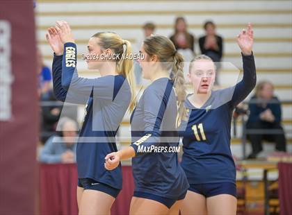 Thumbnail 3 in Barrington vs. Middletown (RIIL Division II State Final) photogallery.