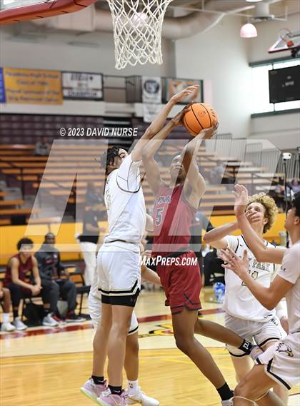 Thumbnail 3 in Oak Park vs. St. Pius X-St. Matthias Academy photogallery.