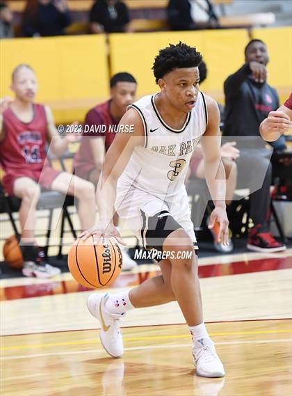 Thumbnail 3 in Oak Park vs. St. Pius X-St. Matthias Academy photogallery.
