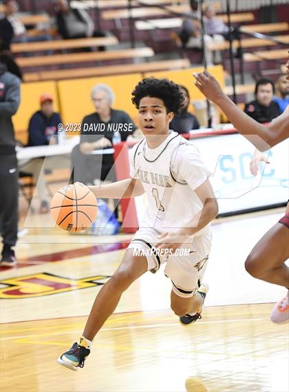 Thumbnail 3 in Oak Park vs. St. Pius X-St. Matthias Academy photogallery.