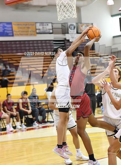 Thumbnail 1 in Oak Park vs. St. Pius X-St. Matthias Academy photogallery.