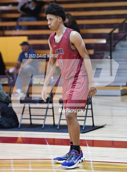 Thumbnail 3 in Oak Park vs. St. Pius X-St. Matthias Academy photogallery.