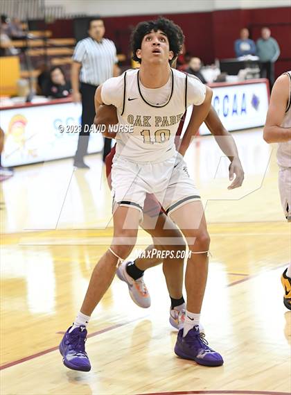 Thumbnail 2 in Oak Park vs. St. Pius X-St. Matthias Academy photogallery.