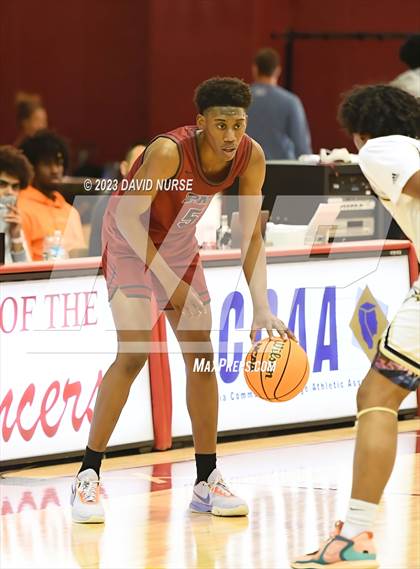 Thumbnail 1 in Oak Park vs. St. Pius X-St. Matthias Academy photogallery.