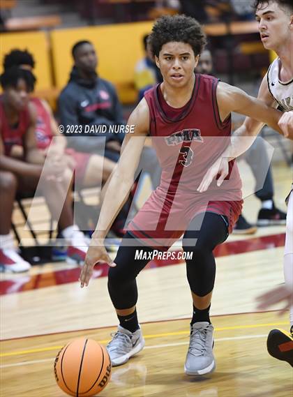 Thumbnail 1 in Oak Park vs. St. Pius X-St. Matthias Academy photogallery.