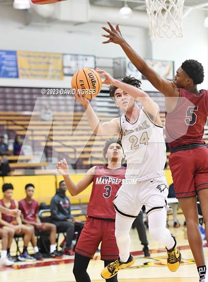 Thumbnail 1 in Oak Park vs. St. Pius X-St. Matthias Academy photogallery.