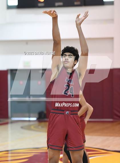 Thumbnail 1 in Oak Park vs. St. Pius X-St. Matthias Academy photogallery.