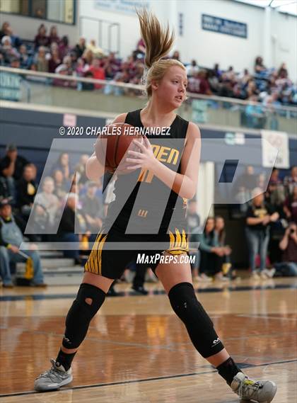 Thumbnail 1 in Woden vs. Grapeland (UIL 2A Regional Final) photogallery.
