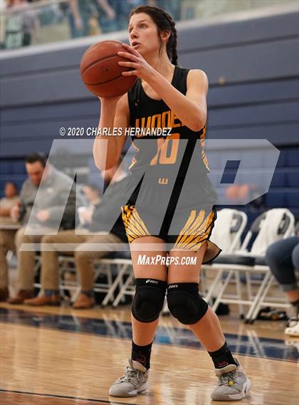 Thumbnail 2 in Woden vs. Grapeland (UIL 2A Regional Final) photogallery.