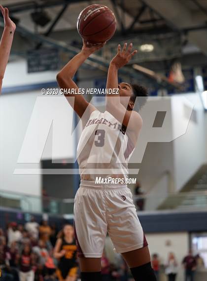 Thumbnail 3 in Woden vs. Grapeland (UIL 2A Regional Final) photogallery.