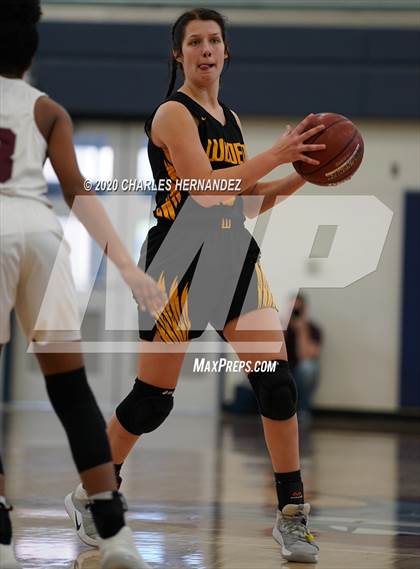 Thumbnail 3 in Woden vs. Grapeland (UIL 2A Regional Final) photogallery.