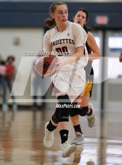 Thumbnail 1 in Woden vs. Grapeland (UIL 2A Regional Final) photogallery.