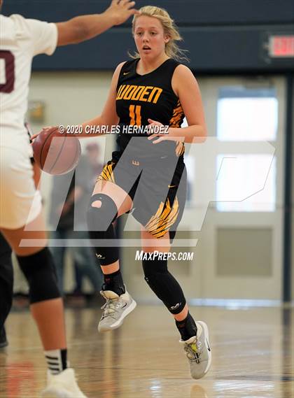 Thumbnail 1 in Woden vs. Grapeland (UIL 2A Regional Final) photogallery.