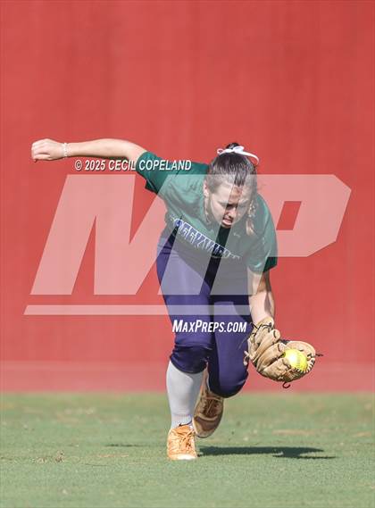 Thumbnail 1 in Creekview @ Lassiter photogallery.
