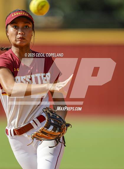 Thumbnail 1 in Creekview @ Lassiter photogallery.