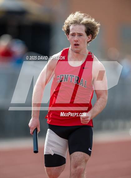 Thumbnail 1 in Rocky Mountain High Runners Roost photogallery.