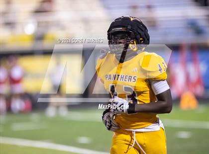 Thumbnail 2 in Perry vs. Baldwin photogallery.
