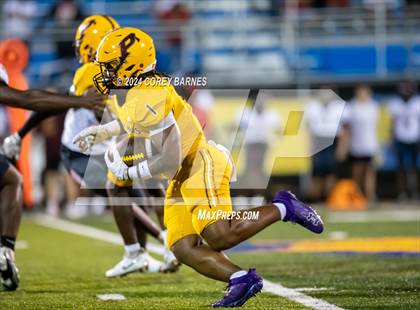 Thumbnail 2 in Perry vs. Baldwin photogallery.