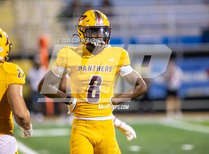 Thumbnail 3 in Perry vs. Baldwin photogallery.