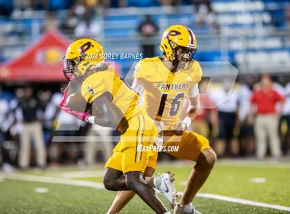 Thumbnail 3 in Perry vs. Baldwin photogallery.