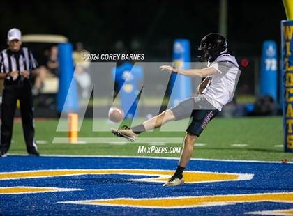 Thumbnail 2 in Perry vs. Baldwin photogallery.