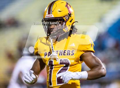 Thumbnail 3 in Perry vs. Baldwin photogallery.