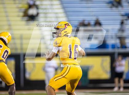 Thumbnail 3 in Perry vs. Baldwin photogallery.