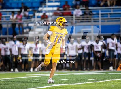 Thumbnail 2 in Perry vs. Baldwin photogallery.