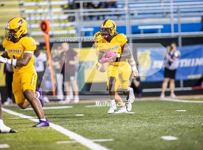 Thumbnail 3 in Perry vs. Baldwin photogallery.
