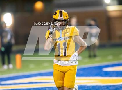 Thumbnail 3 in Perry vs. Baldwin photogallery.
