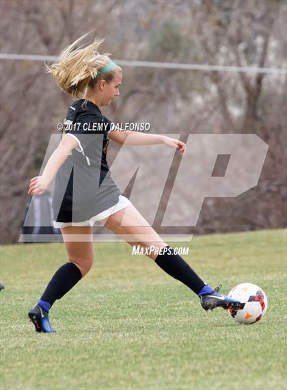 Thumbnail 1 in Arapahoe @ Columbine photogallery.