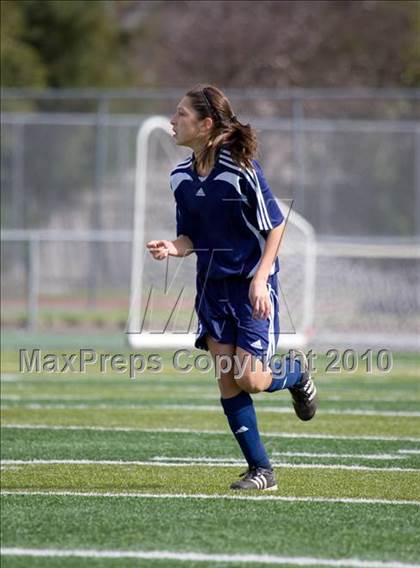 Thumbnail 1 in Pleasant Valley vs. Justin Siena (California Classic) photogallery.